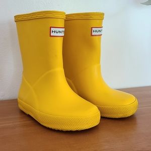 Hunter rubber Short Boots Yellow Kids Todlers size 6 rainboots